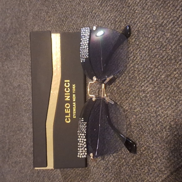 Shades - Picture 1 of 3